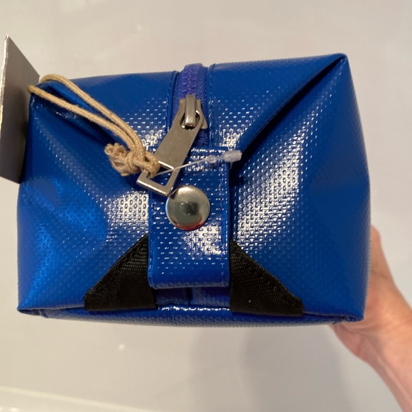 Timberland Toiletry Bag Dop Kit (waterproof?) Water resistant Unisex Camp Womens - Picture 2 of 8